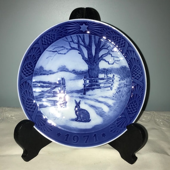 Vintage Royal Copenhagen Annual Christmas Plate, 