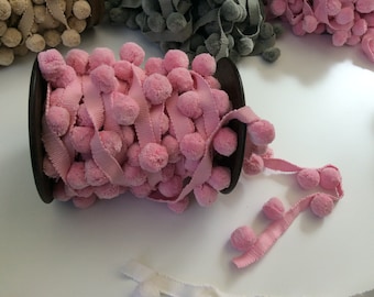 Frange à pompons rose poudré 100 % coton, superbe qualité, au mètre