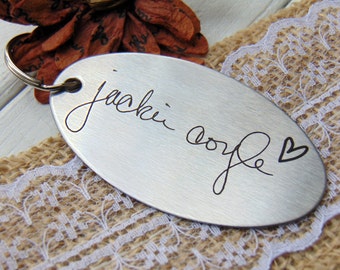 Porte-clés écriture manuscrite ou police de caractères personnalisée Unique cadeau personnalisé lui papa maman fils Signature souvenir homme commémoratif