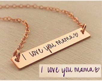 Collier de barre manuscrit gravé en or rose, or 14 carats ou argent - Cadeau personnalisé - Pendentif mère fille Maman livraison de Noël