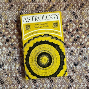Astrology: Your Personal Sun Guide by Beatrice Ryder