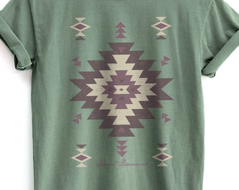 Maglietta azteca in stile sud-occidentale, design nativo americano occidentale, maglietta azteca, maglietta alla moda western BOHO con colori comodi da cowgirl