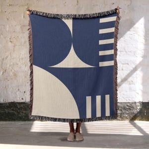 Marineblauwe en witte moderne geweven deken jaren 60, 100% katoenen plaid, retro woondecoratie