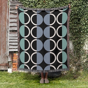 Retro Geometric Woven Blanket, Mid Century Modern Home Decor, Op Art Circles Throw Blanket, Housewarming Gift , Minimalist Blanket