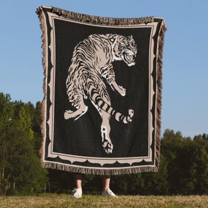 Bengal Tiger Woven Blanket, Big Cat Throw Blanket, Tiger Lover Gift, Eclectic Home Decor, Exotic Tiger Wall Hanging, BOHO Festival Blanket
