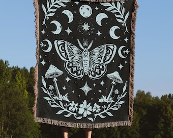 Manta tejida de polilla lunar celestial, manta bohemia con ciclo lunar, decoración lunar para el hogar, manta mística de polilla y luna.