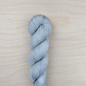 STRATUS - Handdyed Tonal Yarn, Light Gray, Fingering/Sock Weight, 75/25 Merino Wool & Nylon