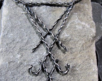 Halskette mit dem Siegel des Luzifers – Anhänger mit dem Siegel Satans – Gothic-Halskette mit Luzifer-Symbol – Okkultismus, Esoterik, Satanismus – EINZIGARTIG – Hergestellt in Italien