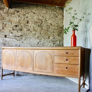 Elegant Refurbished Mid Century Teak Sideboard or Cadenza with Cocktail Bar