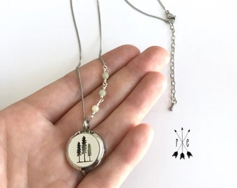 Peace Jade & Sitka Tree Aromatherapy Necklace - Stainless Steel Essential Oil Diffuser Necklace