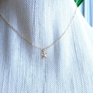 Tiny Gold Starfish Necklace, Gold Fill, Beach Jewelry, Ocean Inspired, Gold Choker, Delicate Dainty, Simple Chain with Starfish Charm, Gift