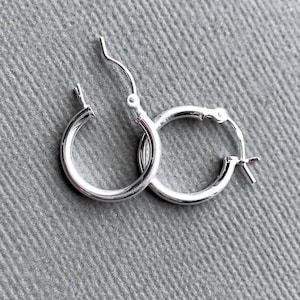 Sterling Silver Hoop Earrings, Small Hoop with Hinge Clip, 15mm Plain Hoop, Clip on Hoop, Nap Earrings, Silver Sleeper Earrings, Click Hoop
