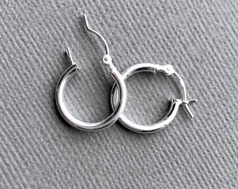 Kleine Creolen aus Sterlingsilber, 15 mm, Alltags-Klick-Creolen