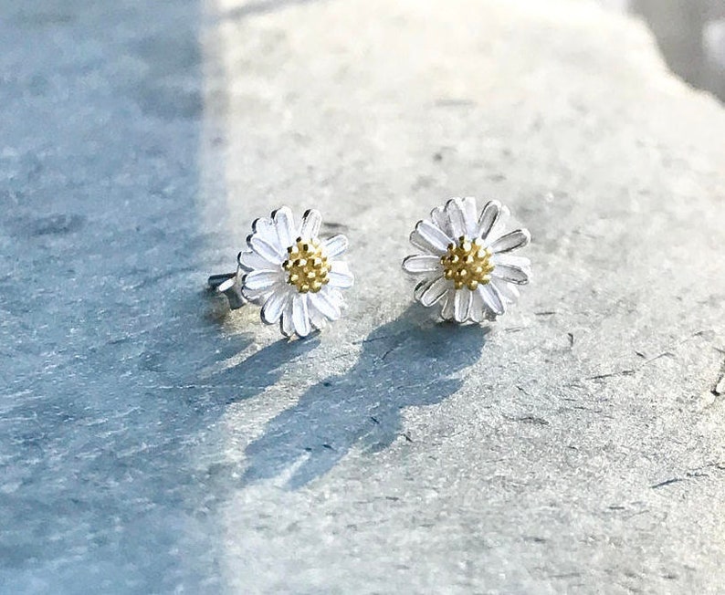 Daisy Stud Earrings Sterling Silver Daisies Daisy Flower Etsy