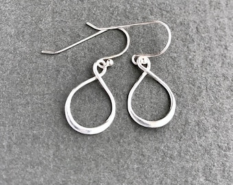 Boucles d'oreilles infini en argent sterling, bijoux minimalistes en forme de 8