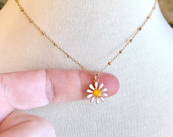 Daisy Necklace, Gold Filled, Enamel Daisy Charm Necklace, Daisy Jewelry, Daisy Pendant, Daisy Award Nurse Gift, Cute Teacher Gift