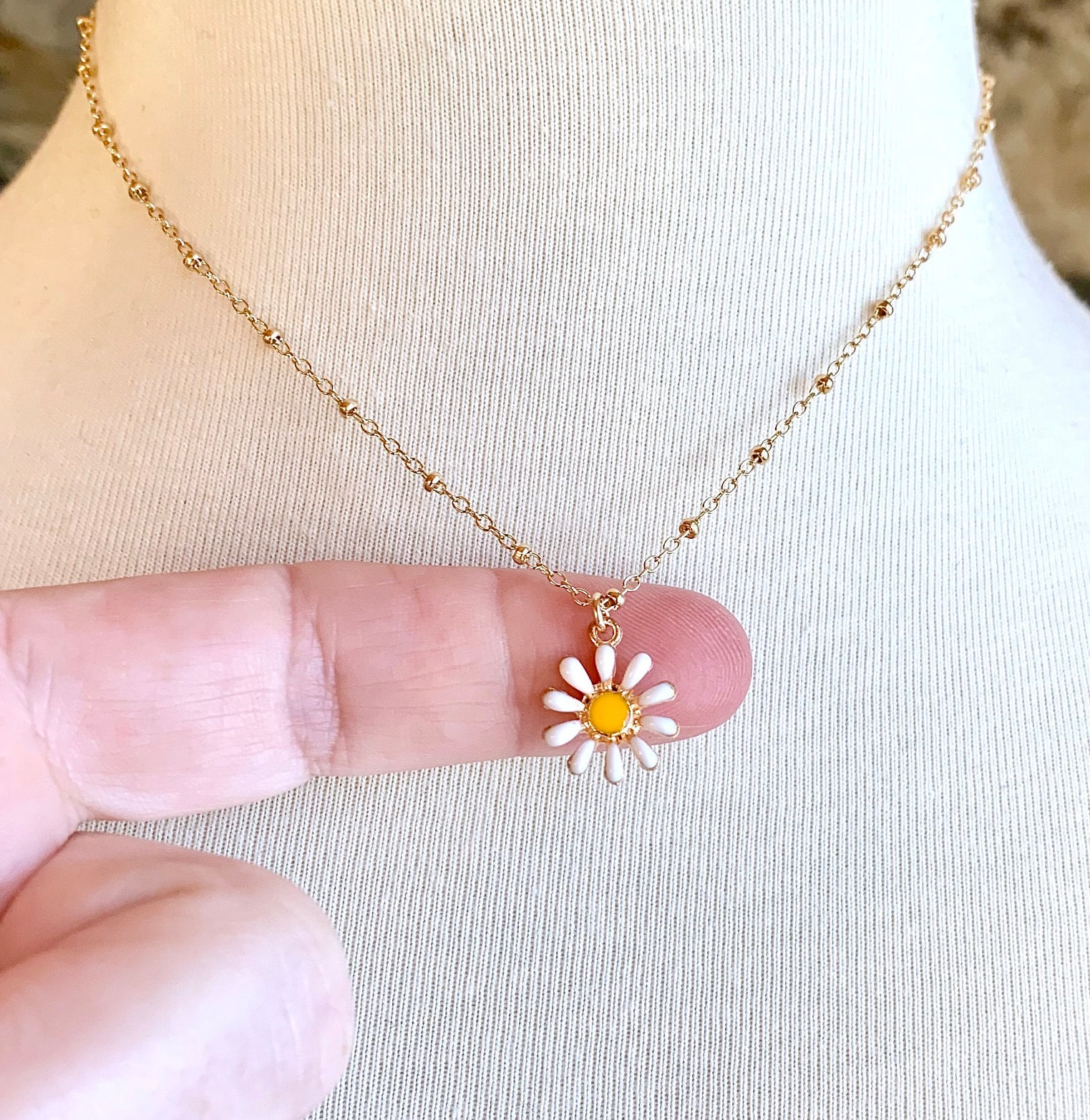 ★daisy★✾14kgf Daisy Necklace, Gold Filled, Enamel Daisy Charm Necklace