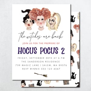 Könnte beinhalten: Eine Einladung zu einer Hocus Pocus 2-Premiere-Party. Die Einladung zeigt eine Aquarell-Illustration der Sanderson-Schwestern aus dem Film. Der Text lautet "The witches are back. Join us for the premiere of Hocus Pocus 2. Friday, September 30th at 6 PM. The Sanderson Residence. 739 Magic Lane | Salem, MA 89376. RSVP Winnie 555 123 4567."
