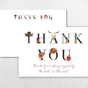 Peut inclure: Carte de remerciement sur le thème western. Les lettres sont décorées de chapeaux de cow-boy, de bottes, de selles et d'autres images western. Le texte dit "Merci" et "merci d'avoir fait de ma fête la meilleure du Far West".