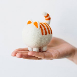 Ginger tabby cat, needle felted animals sculpture, cat lover gift, cute desk accessories white, ginger stripe