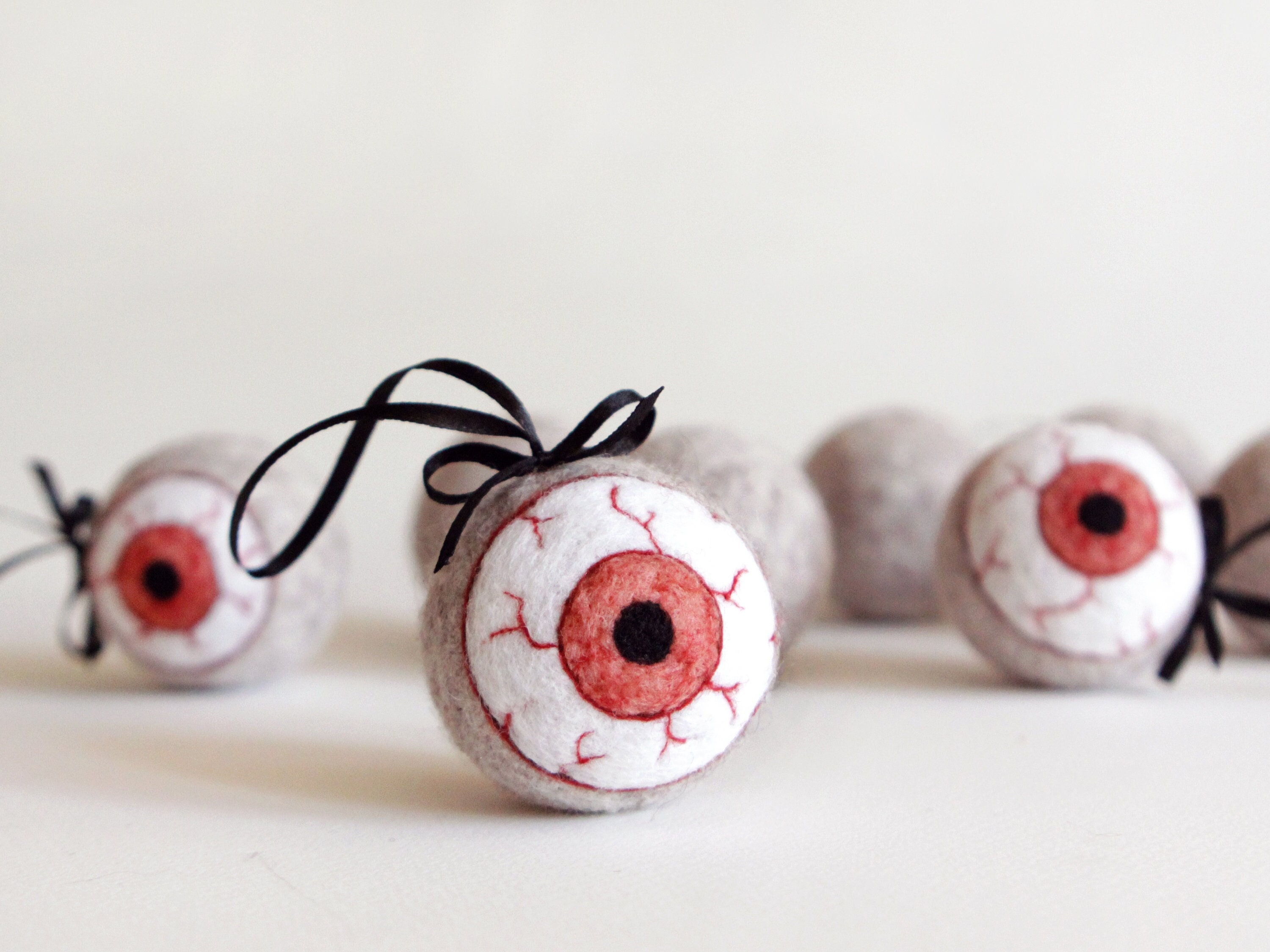 LOT DE 2 Globes Oculaires Effrayants Pour Halloween, Pour