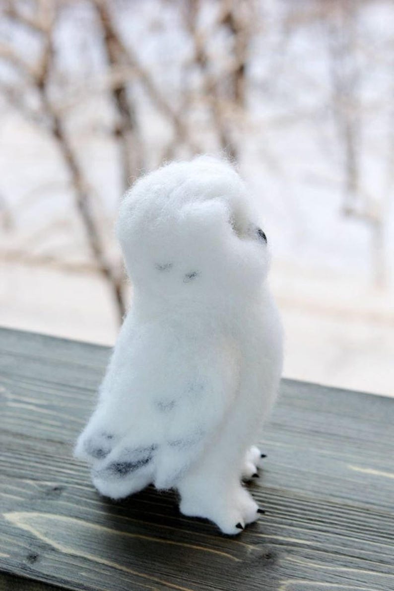 Polar owl, needle felted snowy owl collectible sculpture, realistic animal figurine, christmas gift, home office decor image 10