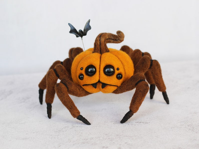 Halloween pumpkin spider monster, halloween display, creepy pumpkin decor, halloween gift, Spooky Halloween, Needle felted Ooak image 2