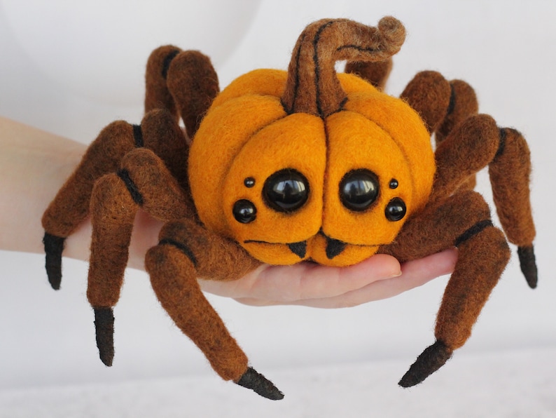 Halloween pumpkin spider monster, halloween display, creepy pumpkin decor, halloween gift, Spooky Halloween, Needle felted Ooak image 3