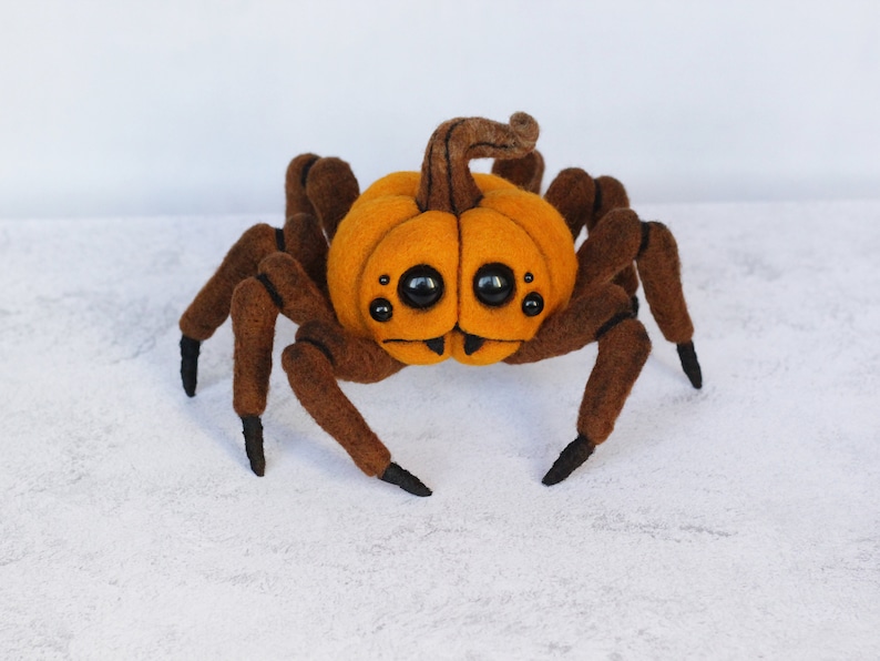 Halloween pumpkin spider monster, halloween display, creepy pumpkin decor, halloween gift, Spooky Halloween, Needle felted Ooak image 10