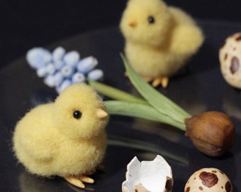 Needle felted mini yellow chick, handcrafted Easter gift, woolen miniatures, dollhouse pet