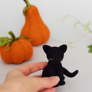 Spooky Halloween decoration, needle felted pumpkins and black cats, halloween gift, Thanksgiving decor image 8