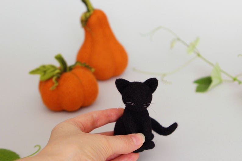 Spooky Halloween decoration, needle felted pumpkins and black cats, halloween gift, Thanksgiving decor image 8