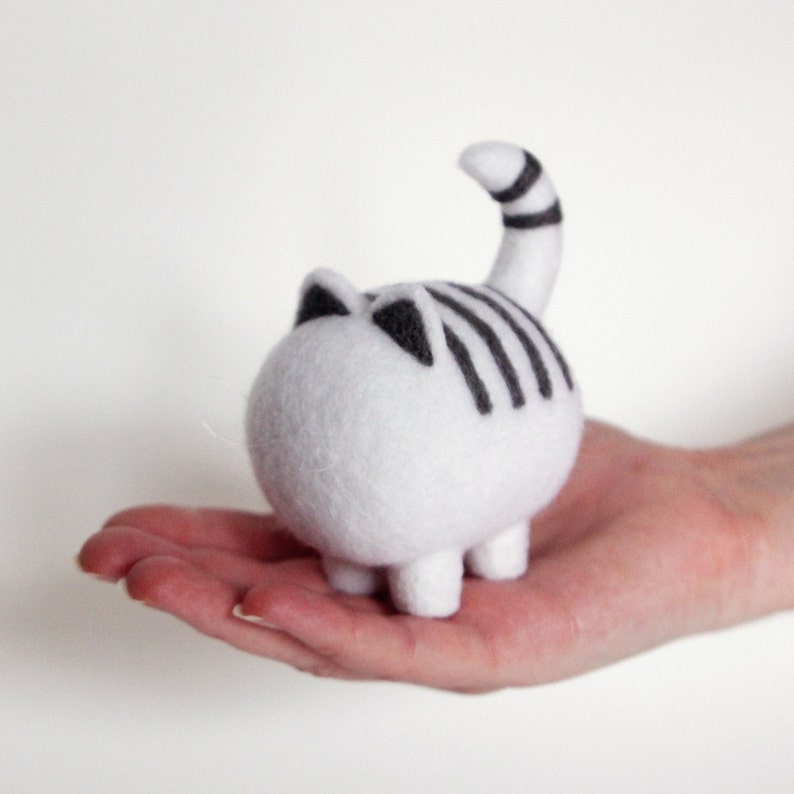 Ginger tabby cat, needle felted animals sculpture, cat lover gift, cute desk accessories white, gray stripe