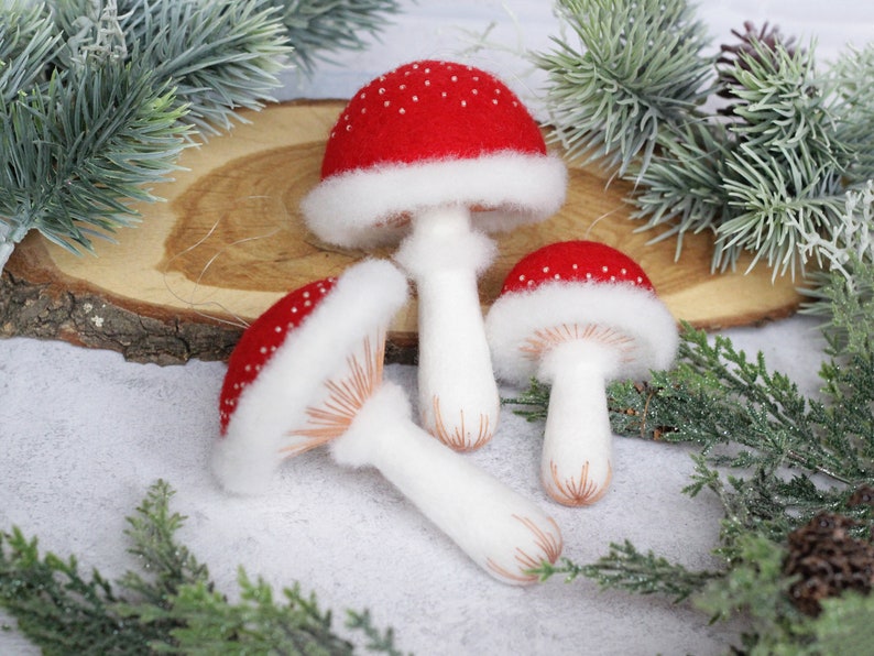 Mushroom ornaments, needle felted figurine, set of mushrooms, Christmas tree ornaments, woodland art, Christmas gift Red