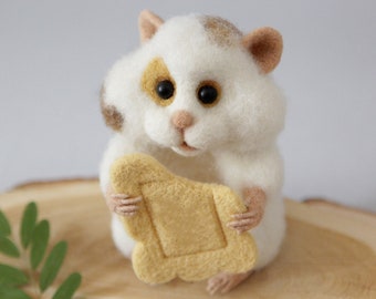 Needle felted hamster, kawaii figurine, wool hamster figurine, cute nursery decor, home decor, easter gifts