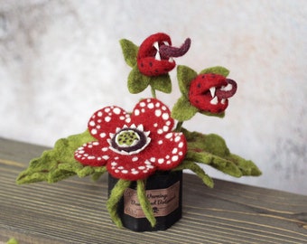 Halloween decor, spooky plants, monster plant, witchy decor, rafflesia replica, carnivorous plant