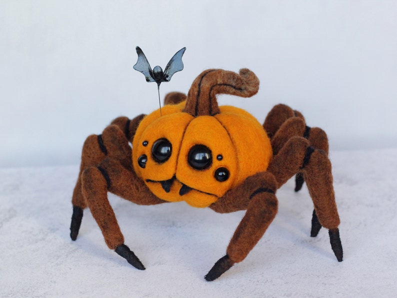 Halloween pumpkin spider monster, halloween display, creepy pumpkin decor, halloween gift, Spooky Halloween, Needle felted Ooak image 6