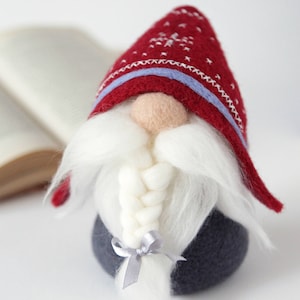 Swedish Tomte Nisse gnome, christmas gift, norwegian scandinavian decoration, felt elves, Nordic needle felted gnome, dwarf fantasy