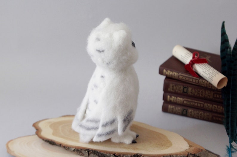 Polar owl, needle felted snowy owl collectible sculpture, realistic animal figurine, christmas gift, home office decor image 4