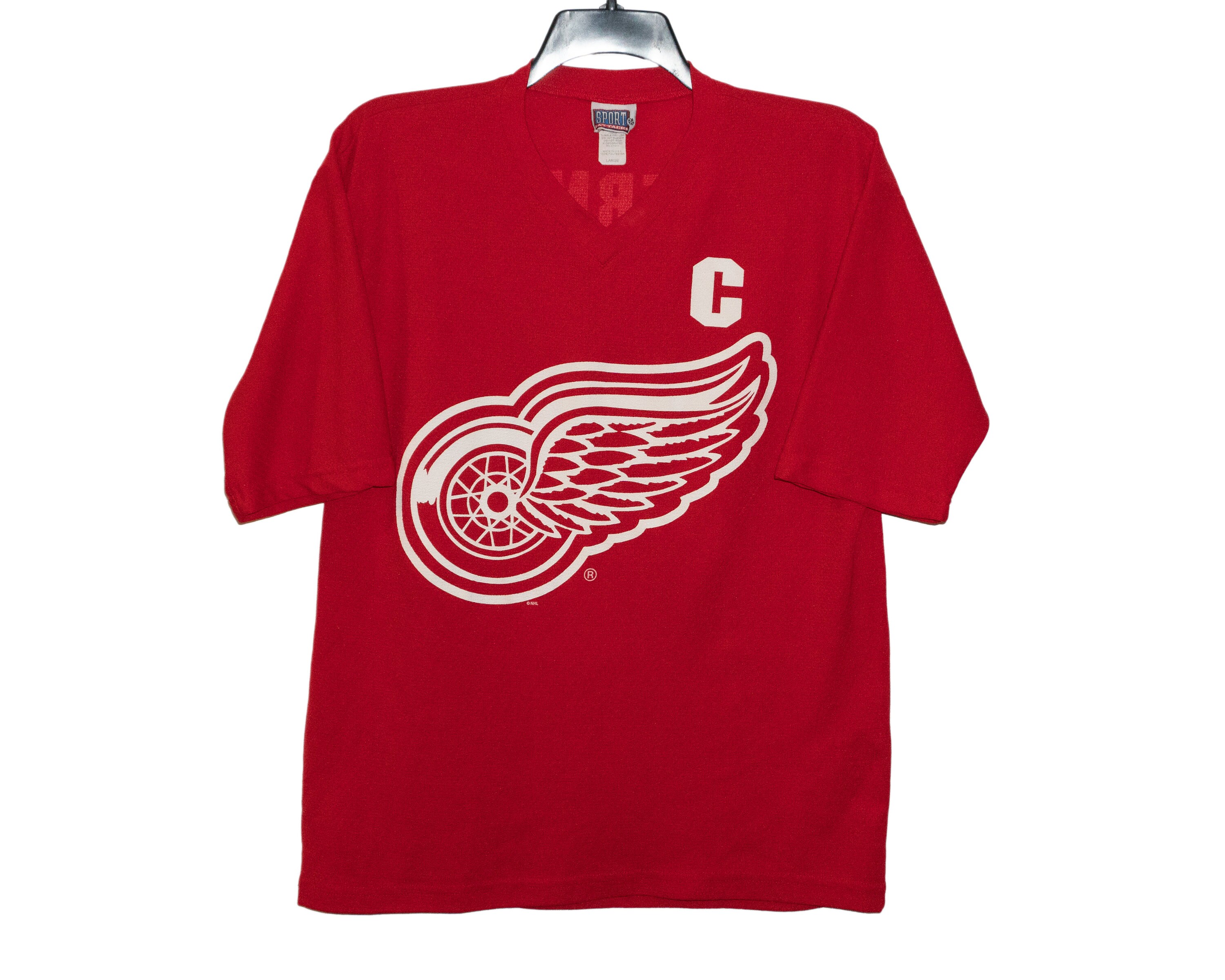 Steve Yzerman Essential T-Shirt for Sale by Isserunia