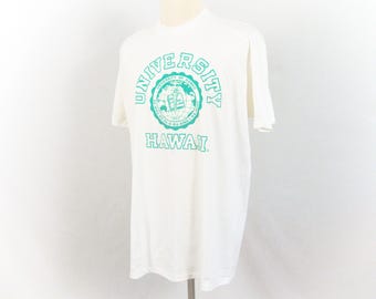 Vintage University of Hawaii Green and White Puffy Print T-Shirt Large/X-Large Stedman Super Hi-Cru Made in USA 100% Cotton