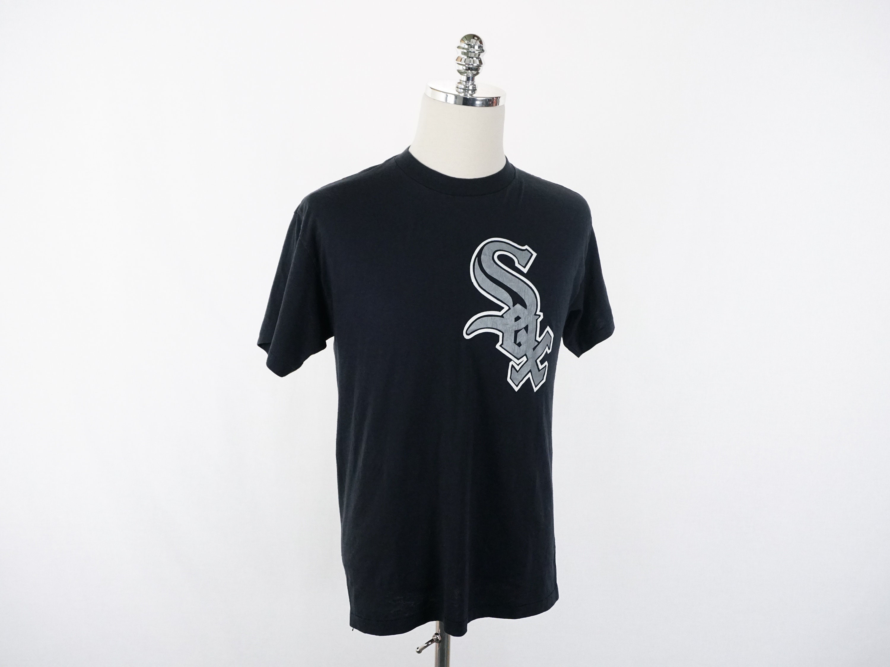 Vintage Chicago White Sox MLB Baseball Silver Black T-shirt 