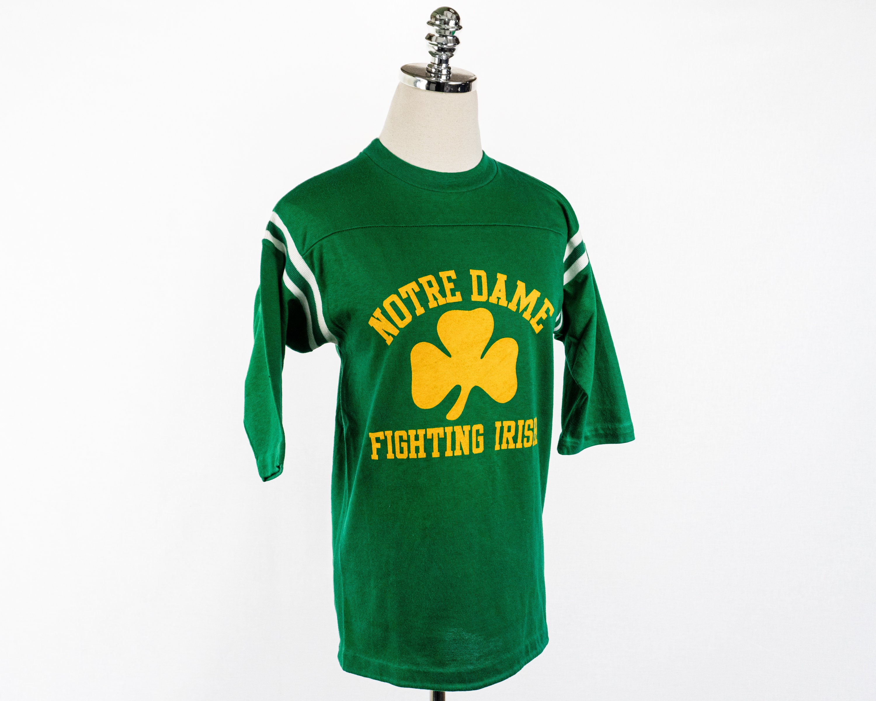 Vintage Notre Dame Fighting Irish Flocked Clover Print Half