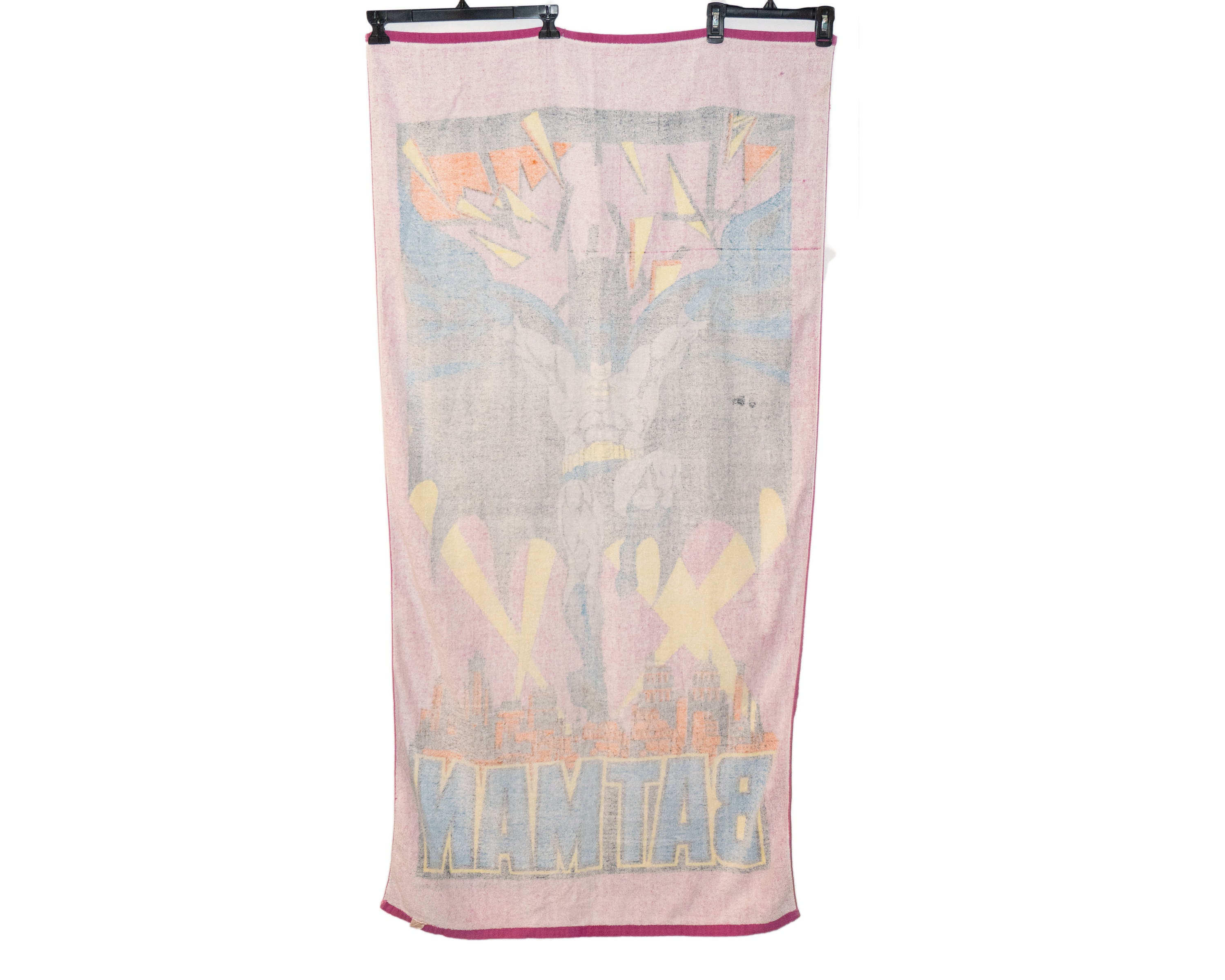 Vintage Batman Towel 1991 DC Comics Inc Pink Gotham Spot Lights 29 X 58