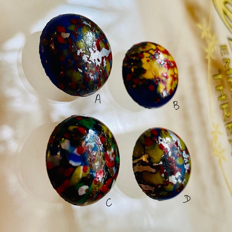 Antique Leo Popper Buttons. Large Round Size. - Etsy