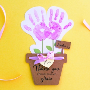 Arte imprimible con huella de mano para el Día de la Madre Manualidad para el Día de la Madre Huella de mano DIY Niños Niños Bebé Imprimible Recuerdo Flor Tarjeta para el Día de la Madre