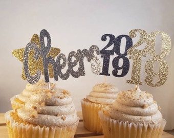 new years cupcake toppers, 2020 tood picks, NYE decorations, cheers party supplies, glitter cupcake toppers