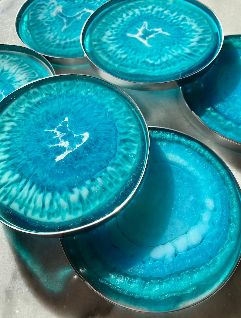 Reversible Round Coasters Agate-Inspired Reversible Round Coasters Agate-Inspired