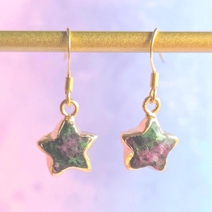 Rubin Zoisit gold Stern Ohrringe.