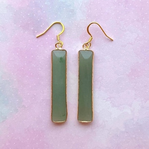 Elegant minimalist Green Aventurine drop dangle earrings. Long rectangle. Gold.